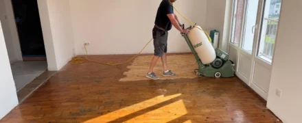Ponçage d’un parquet en sapin à Viuz-en-Sallaz